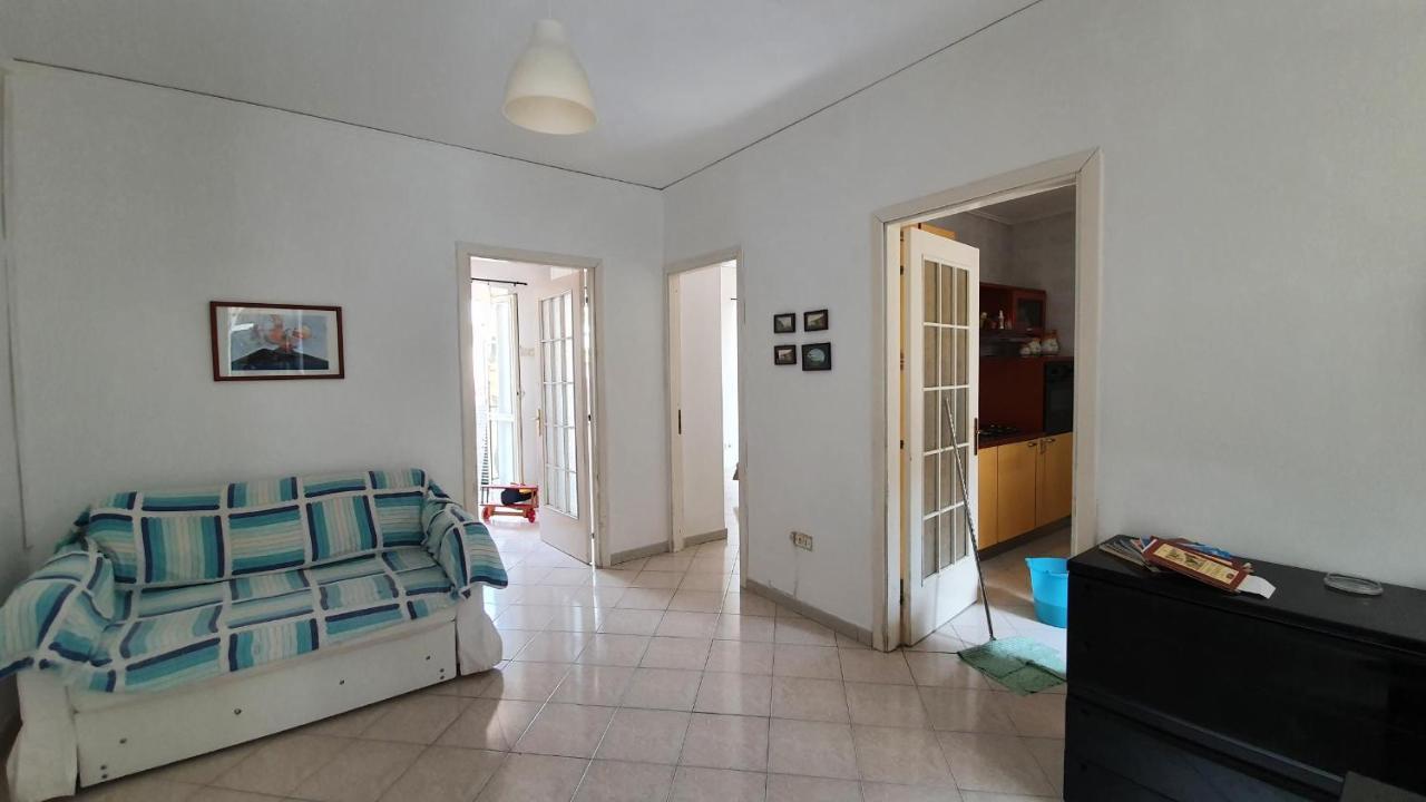 Casa Rosi Nel Cuore Di Napoli Apartment Luaran gambar