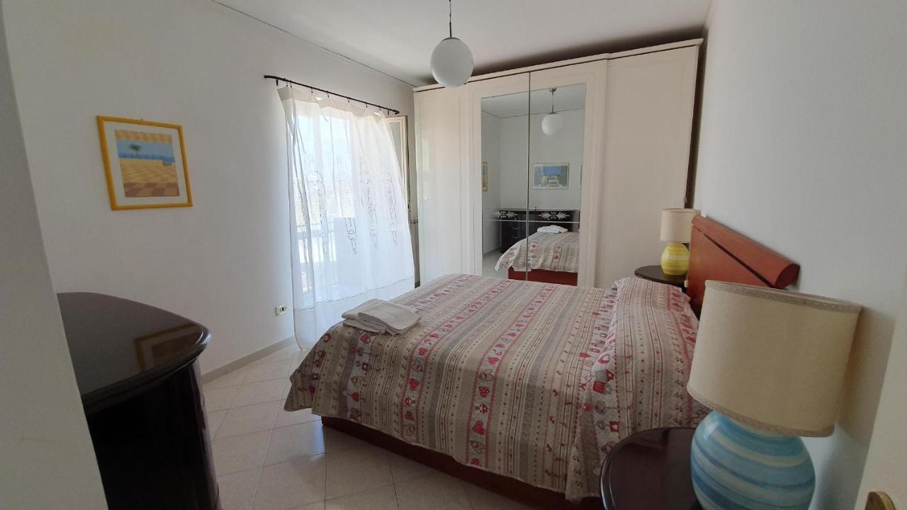Casa Rosi Nel Cuore Di Napoli Apartment Luaran gambar
